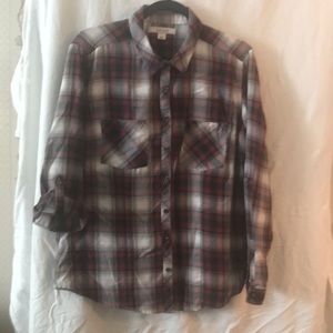 Adam Levine plaid shirt